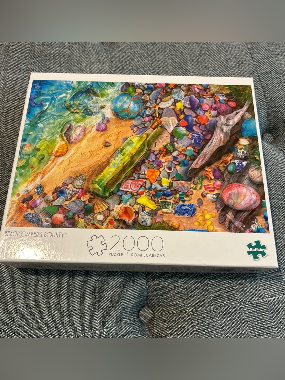 Buffalo 2000 Pc Jigsaw Puzzle “Beachcomber's Bounty” Aimee Stewart- New Sealed